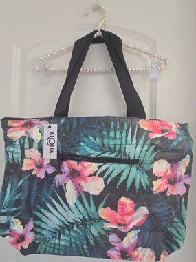 NWT ALOHA Collection Day Tripper Tote